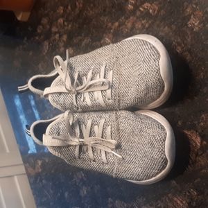 Nautical tennis shoe